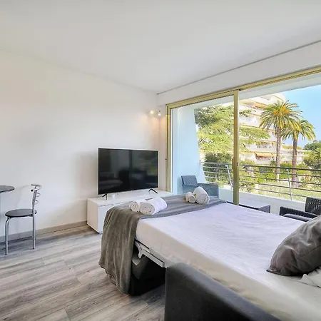 Immogroom - Pool - Terrace - Parking - Air Conditioning - No Wifi *